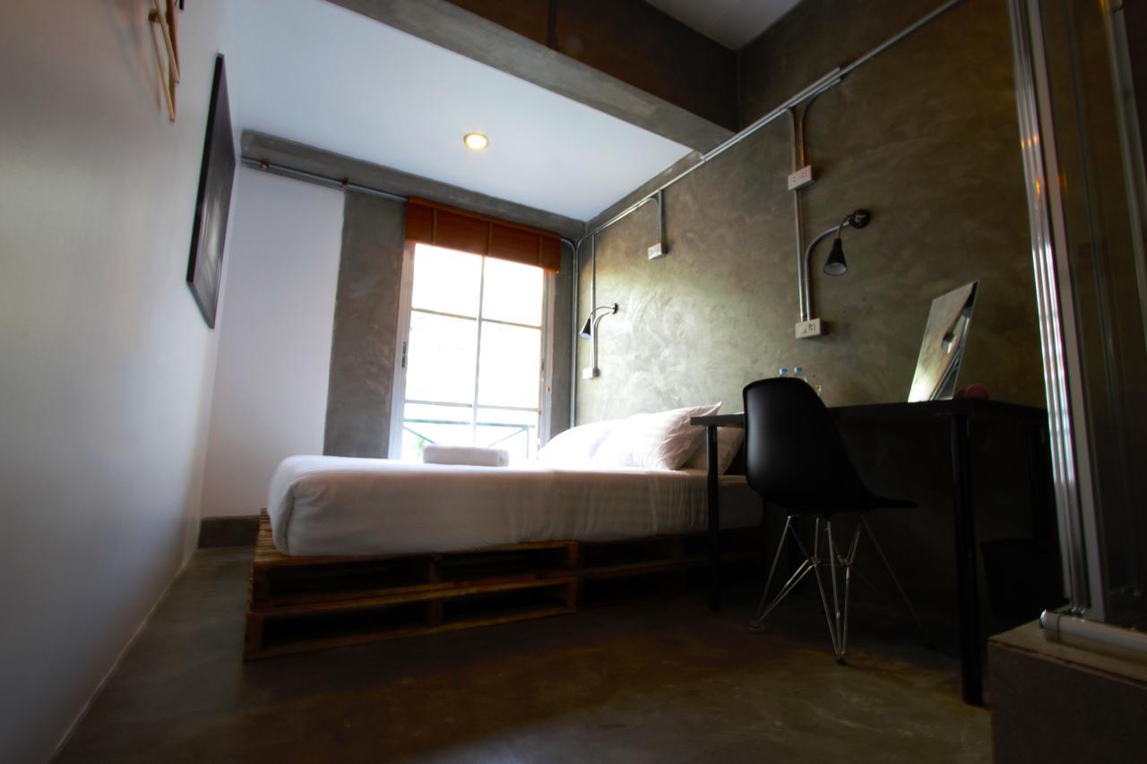 Urbanite Hostel Bangkok Extérieur photo